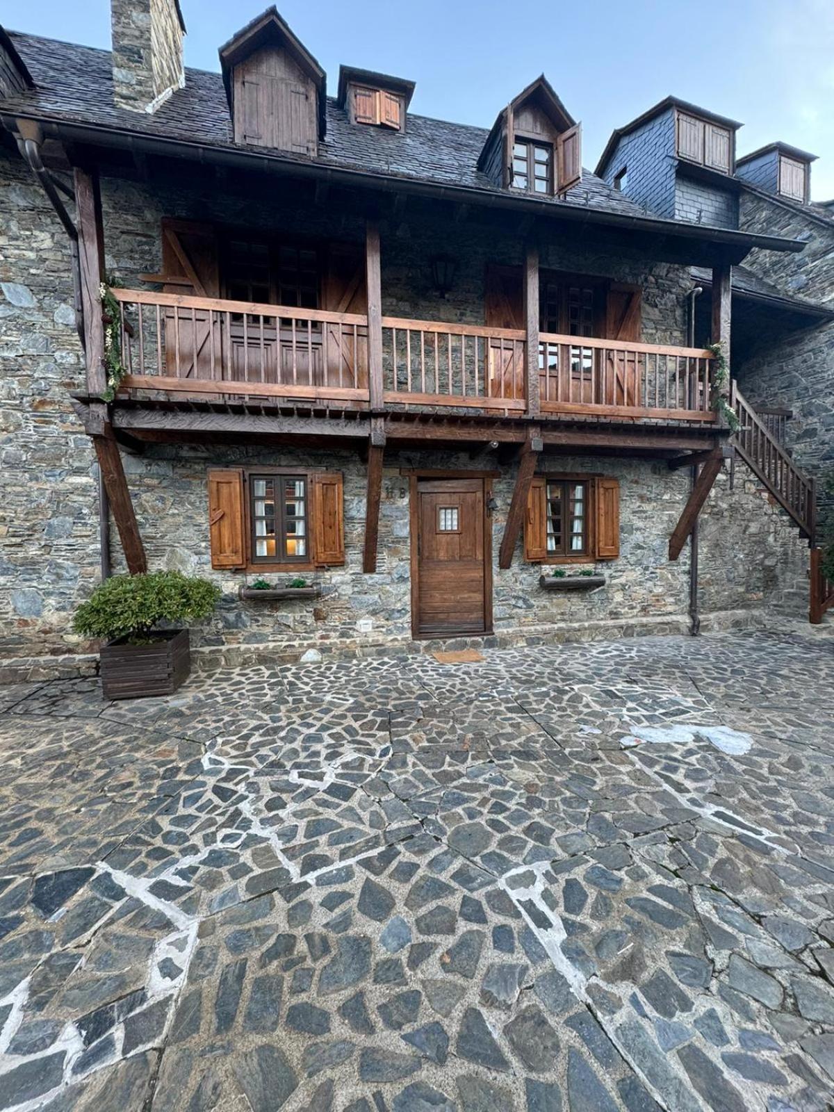Baqueira 1500 Pie De Pistas Apartamento Cuilas Naut Aran  Exterior foto